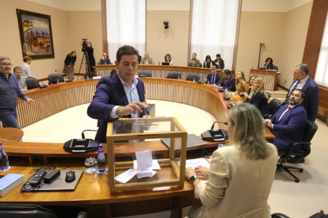 Constituída formalmente a Comisión de investigación sobre a contratación pública da Administración autonómica